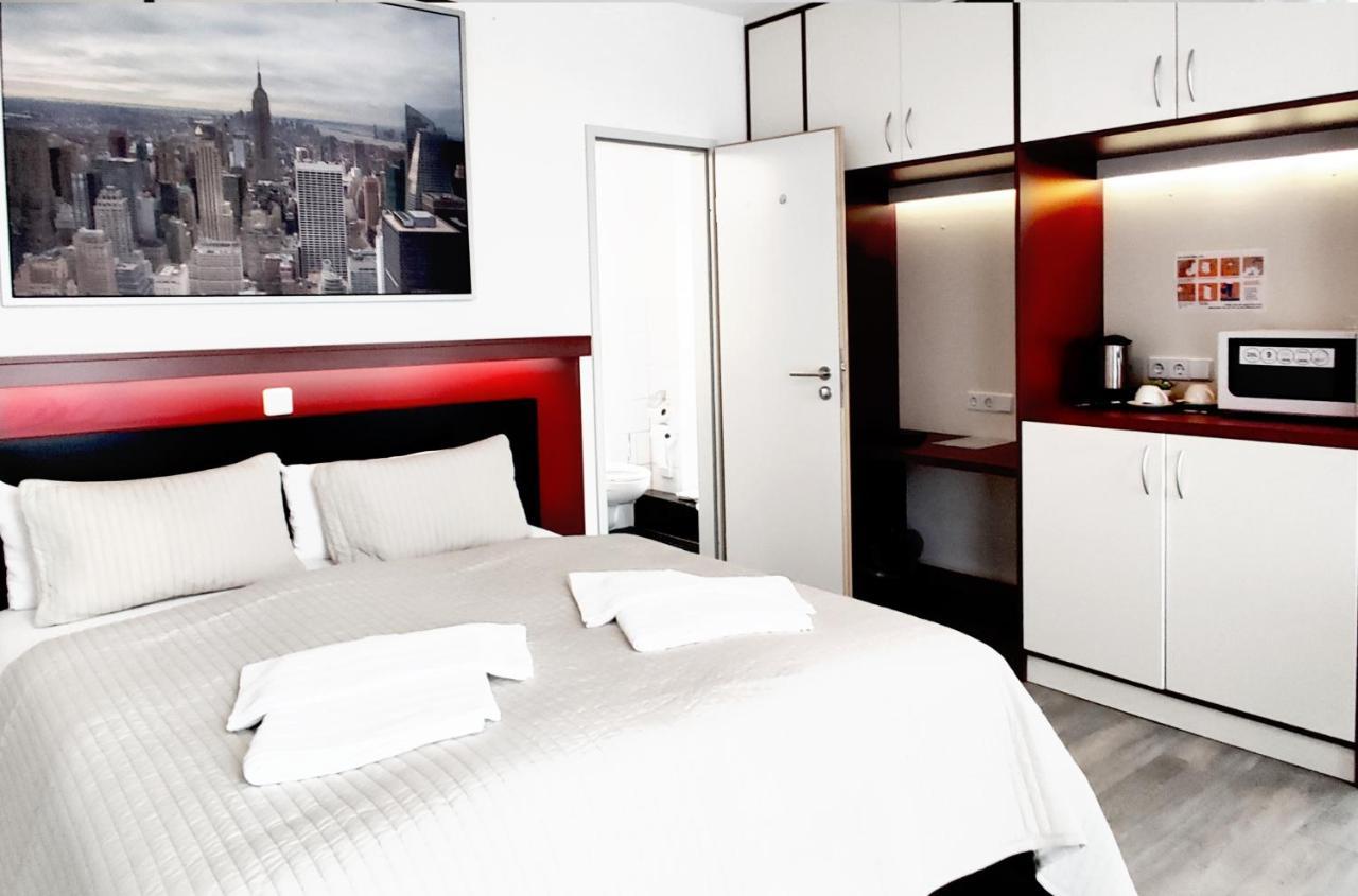 6 Rooms Apartments Berlin Exterior photo